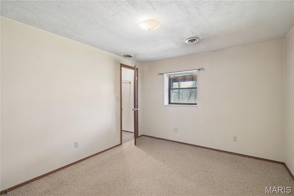 4305 Julie Court High Ridge, MO 63049 - Photo 12 of 28