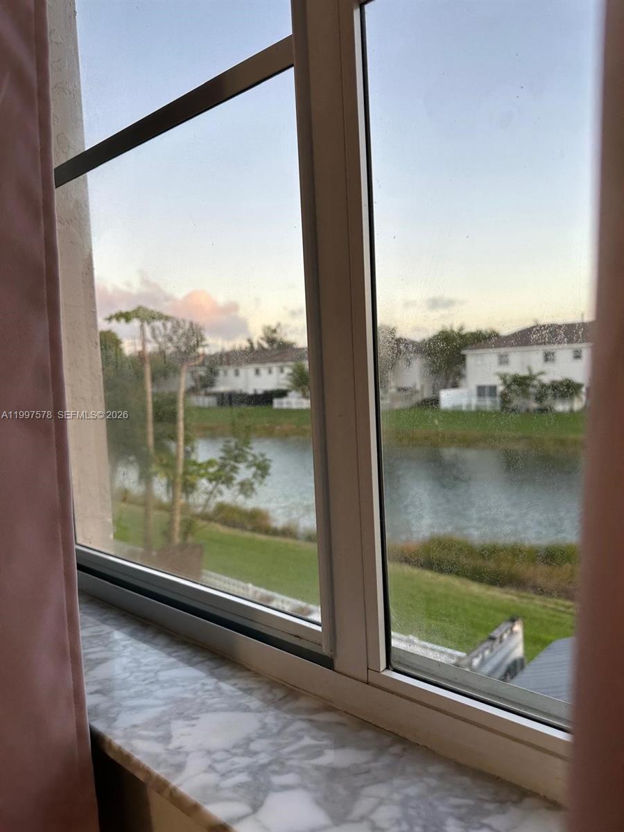 1612 Southeast 30th Street Homestead, FL 33035 - Photo 12 of 41