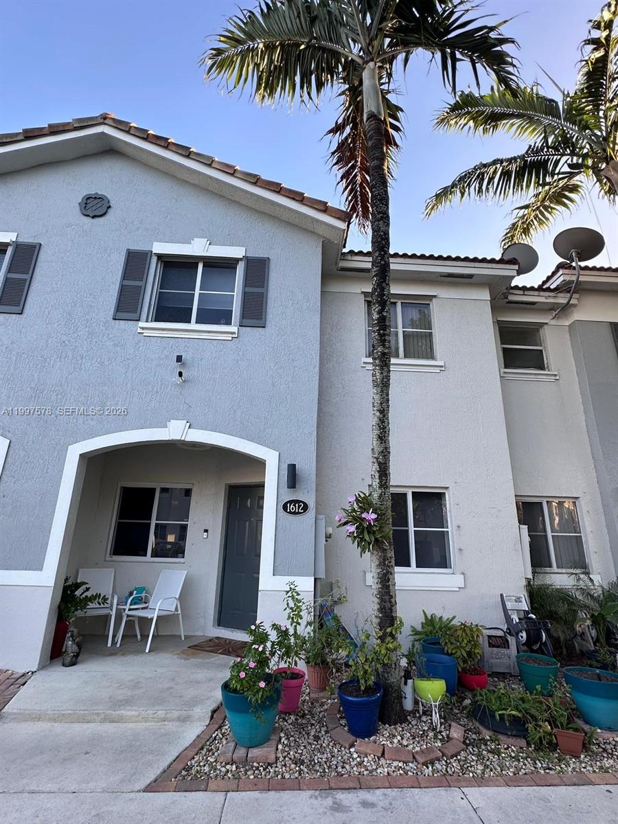 1612 Southeast 30th Street Homestead, FL 33035 - Photo 2 of 41