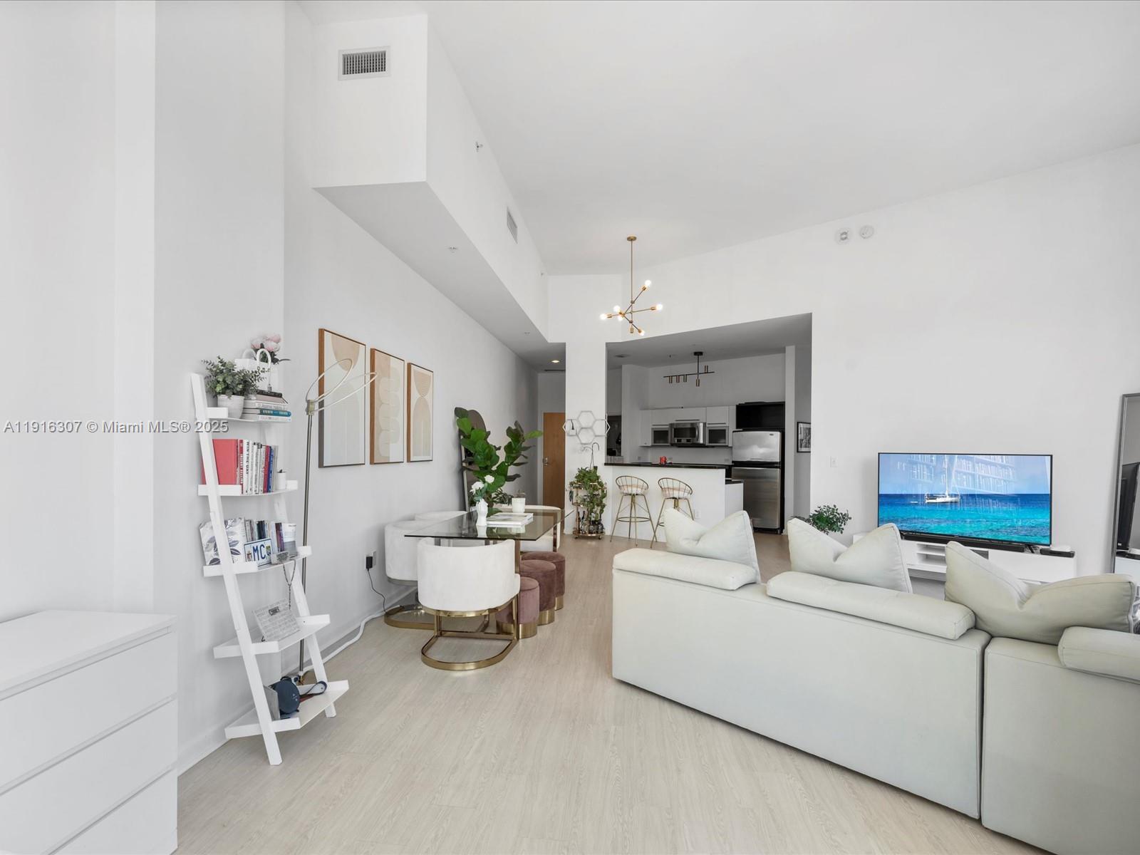 253 Northeast 2nd Street, Unit 229 Miami, FL 33132 - Photo 5 of 27