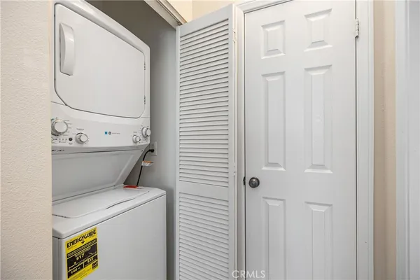 $999,000 | 33 Flowerbud, Irvine, CA 92603