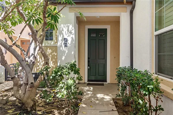 $999,000 | 33 Flowerbud, Irvine, CA 92603