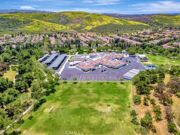 $999,000 | 33 Flowerbud, Irvine, CA 92603