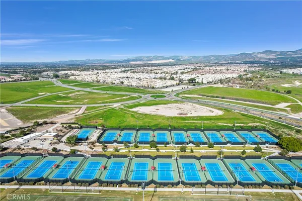 $999,000 | 33 Flowerbud, Irvine, CA 92603