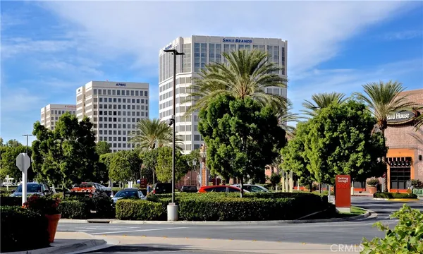 $999,000 | 33 Flowerbud, Irvine, CA 92603