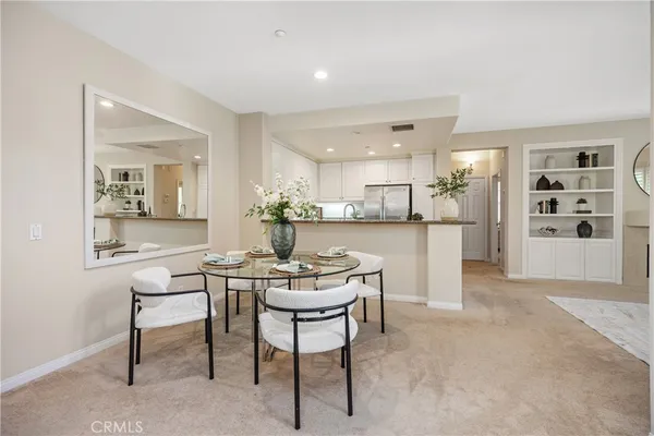 $999,000 | 33 Flowerbud, Irvine, CA 92603