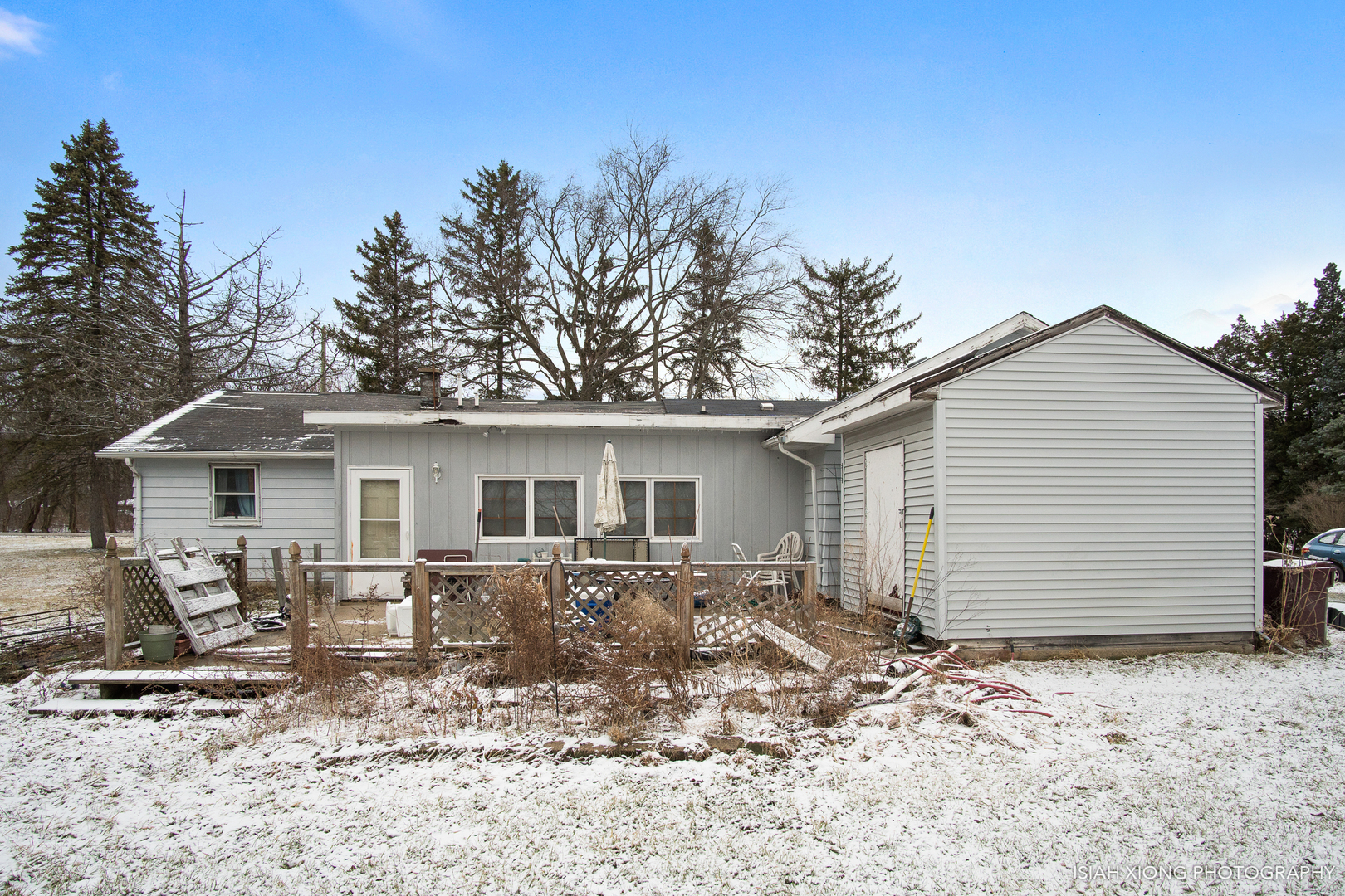 2091 Bilter Road Aurora, IL 60502 - Photo 4 of 4 a view of a house with a yard