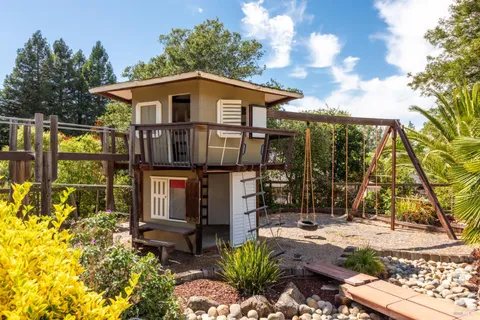 $2,195,000 | 8788 Logan Place, Cotati, CA 94931