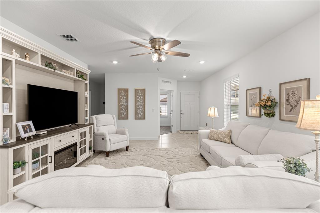 6788 Southwest 90th Loop Ocala, FL 34476 - Photo 7 of 46