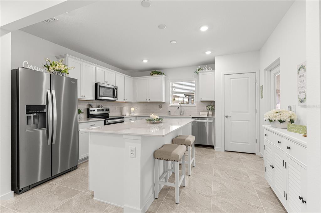 6788 Southwest 90th Loop Ocala, FL 34476 - Photo 8 of 46