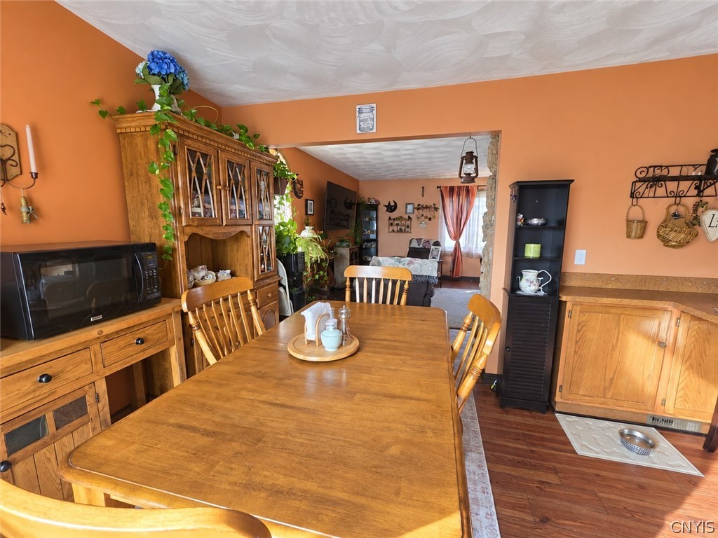 1300 Robin Road Utica, NY 13502 - Photo 13 of 30 Gallery Image 13