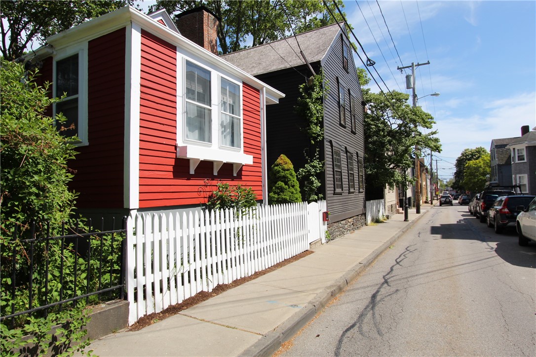 16 Thames Street Newport, RI 02840 - Photo 2 of 31