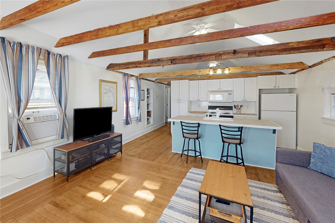 16 Thames Street Newport, RI 02840 - Photo 4 of 31