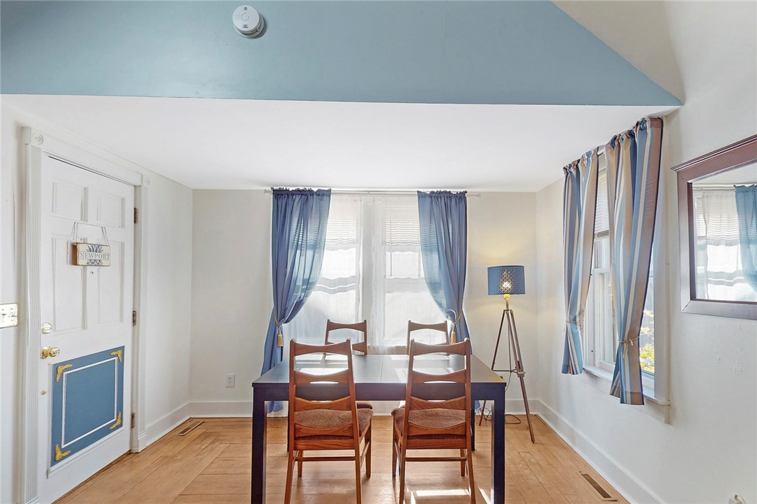 16 Thames Street Newport, RI 02840 - Photo 8 of 31