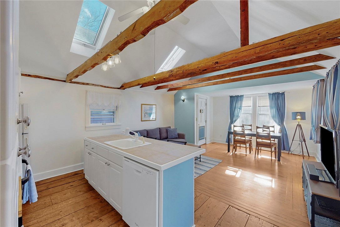 16 Thames Street Newport, RI 02840 - Photo 9 of 31