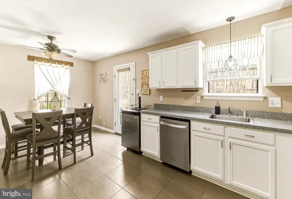 $475,000 | 584 Lantern Way, Franklinville, NJ 08322