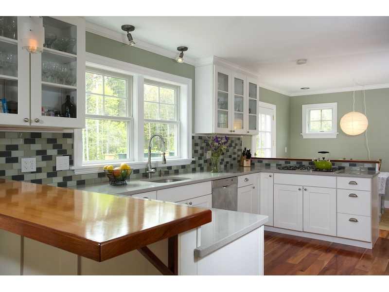 22 Caven Road Spruce Head, ME 04859 - Photo 4 of 25 Kitchen. Kitchen accommodates a...
