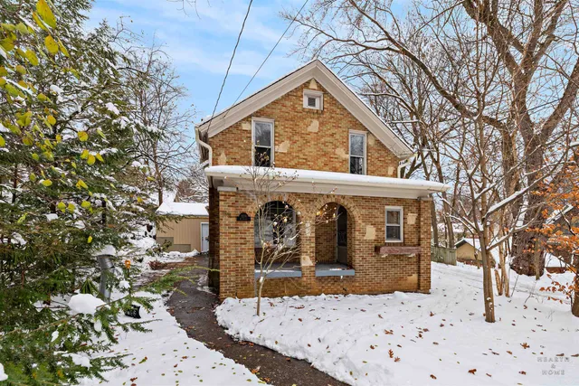 $219,900 | 1016 B Street, Rockford, IL 61107