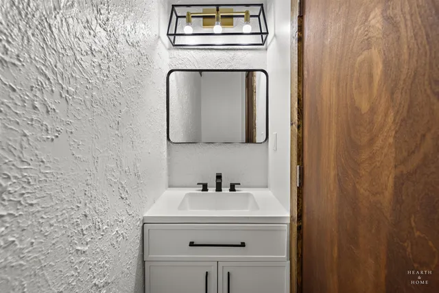 $219,900 | 1016 B Street, Rockford, IL 61107