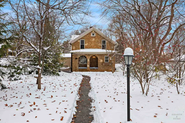 $219,900 | 1016 B Street, Rockford, IL 61107