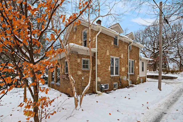 $219,900 | 1016 B Street, Rockford, IL 61107