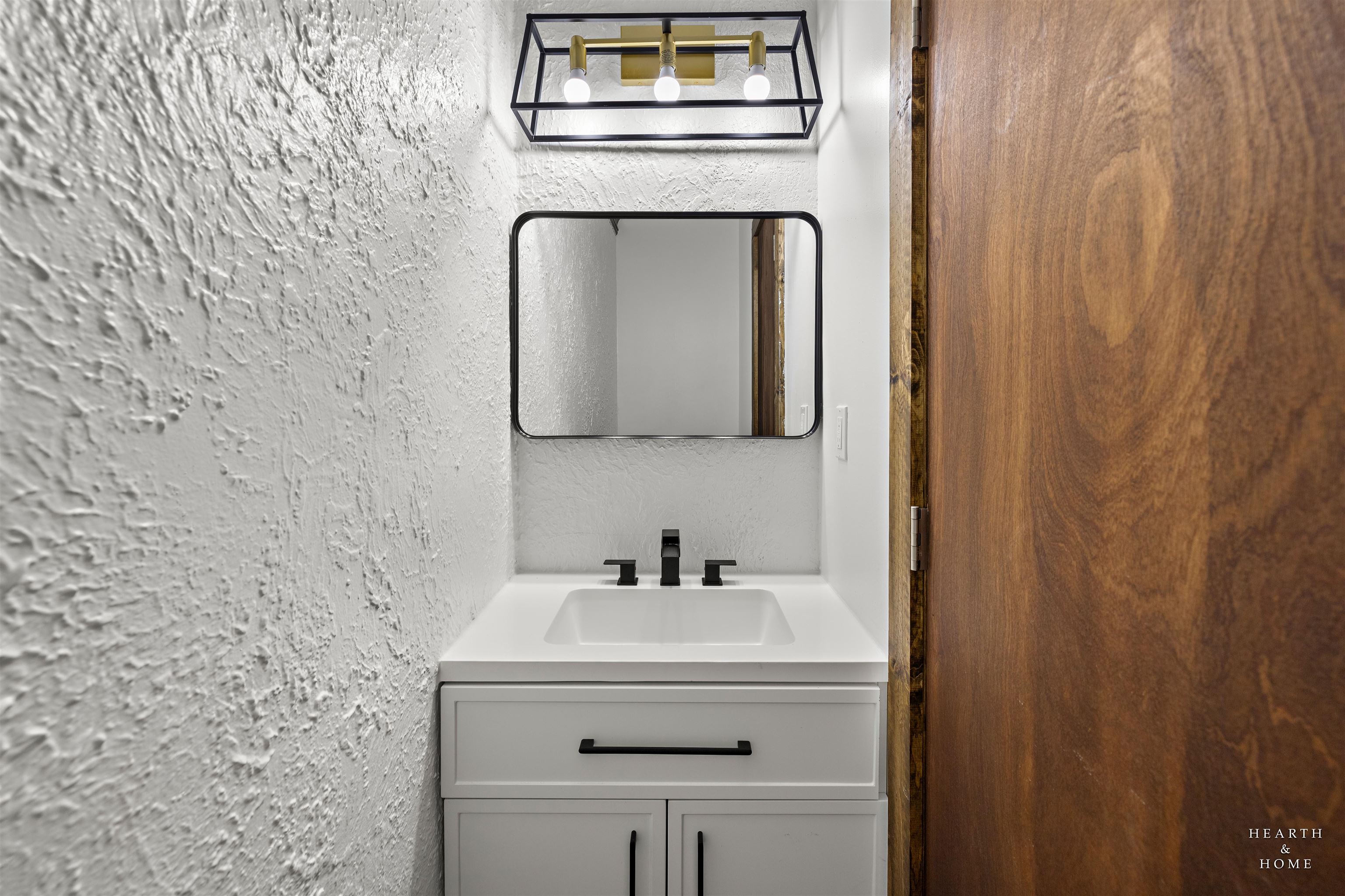 1016 B Street Rockford, IL 61107 - Photo 5 of 38