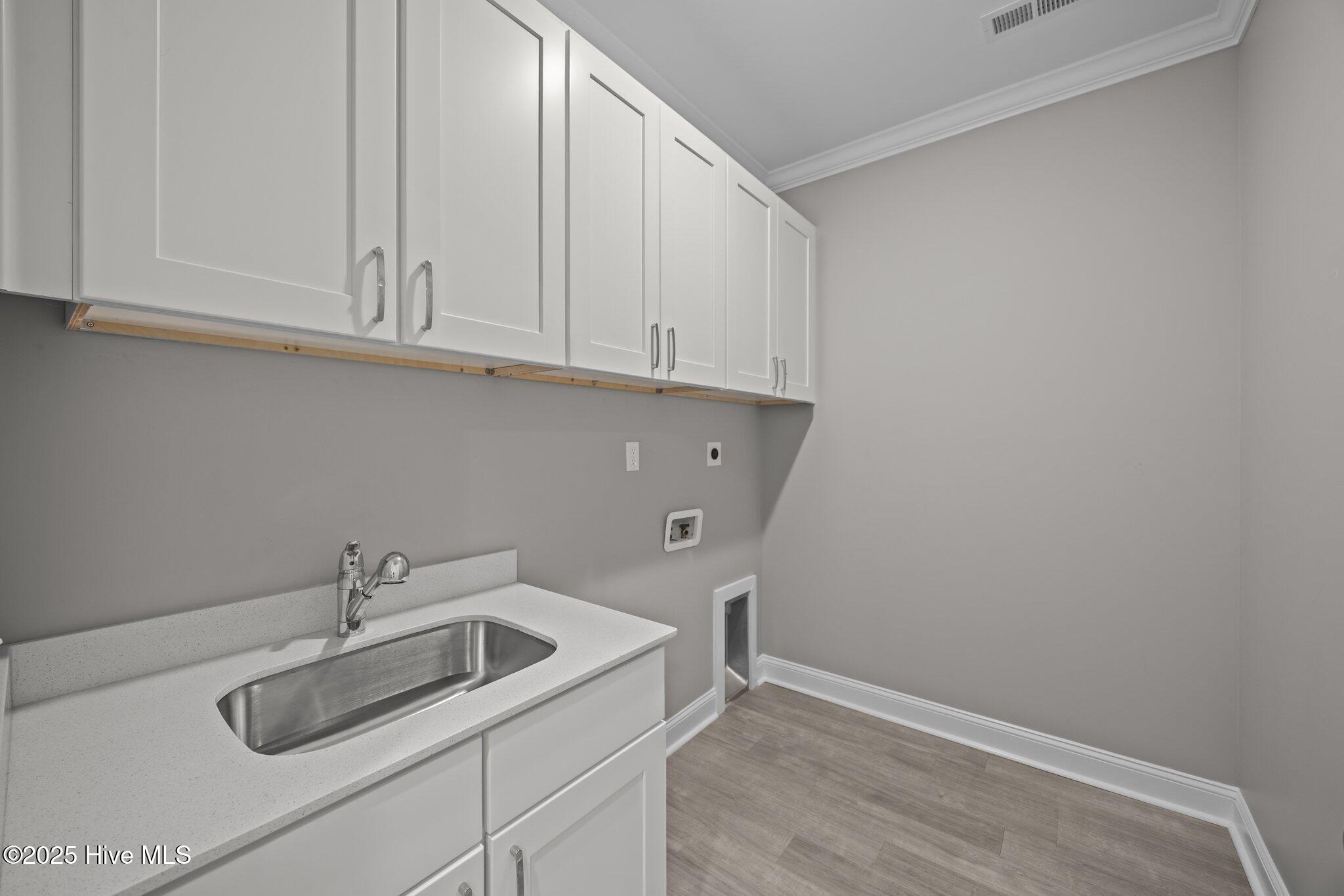 1057 Montevallo Lane Ayden, NC 28513 - Photo 22 of 41 1057 Montevallo-Laundry Room