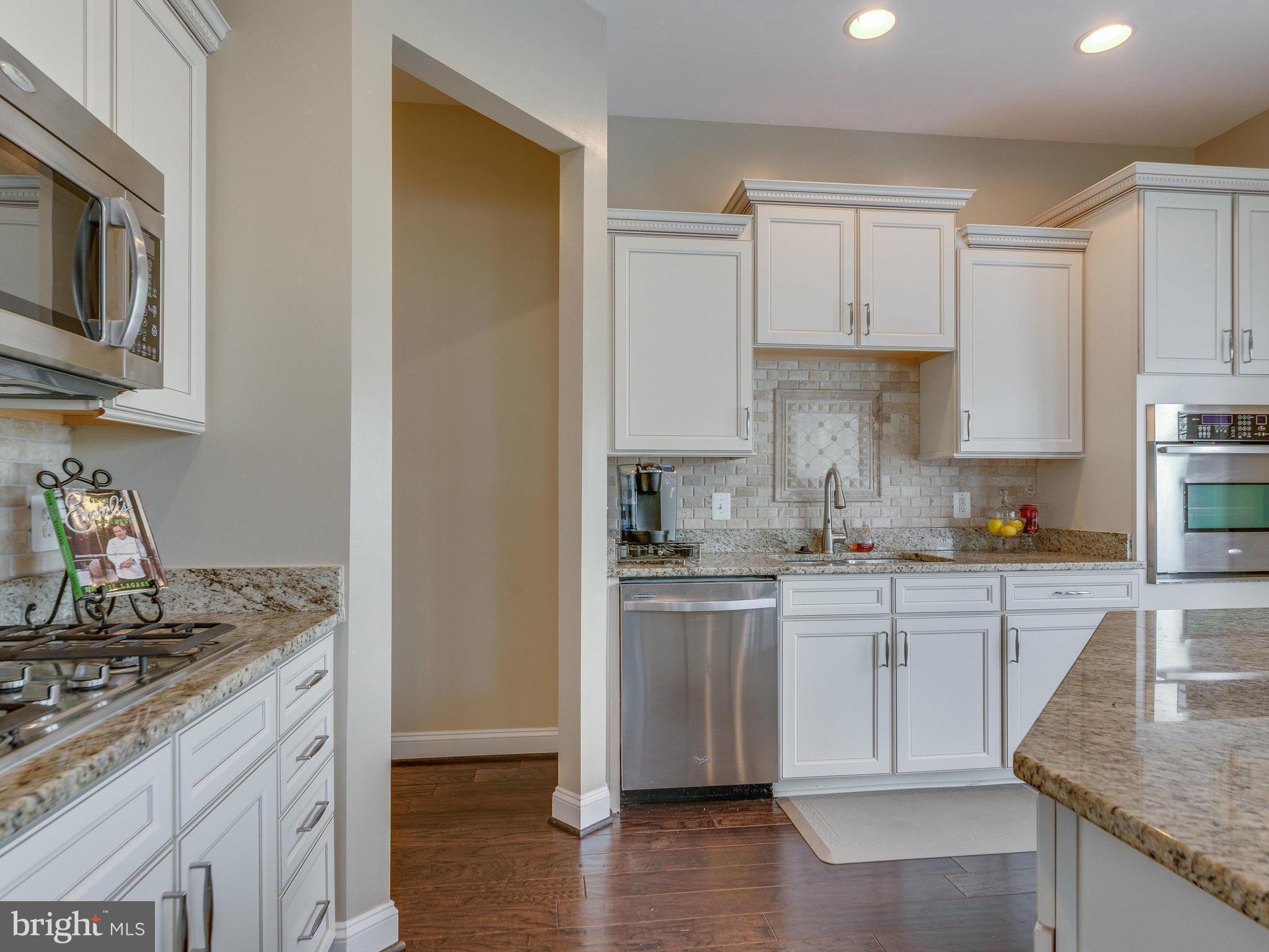43378 Old Ryan Road Ashburn, VA 20148 - Photo 11 of 30 Kitchen