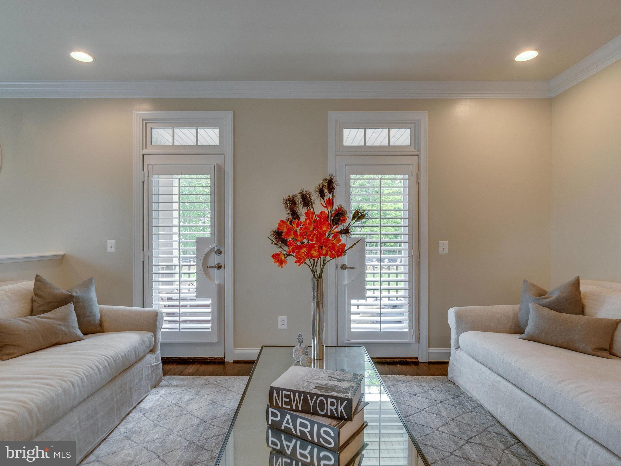 43378 Old Ryan Road Ashburn, VA 20148 - Photo 16 of 30 Living Room
