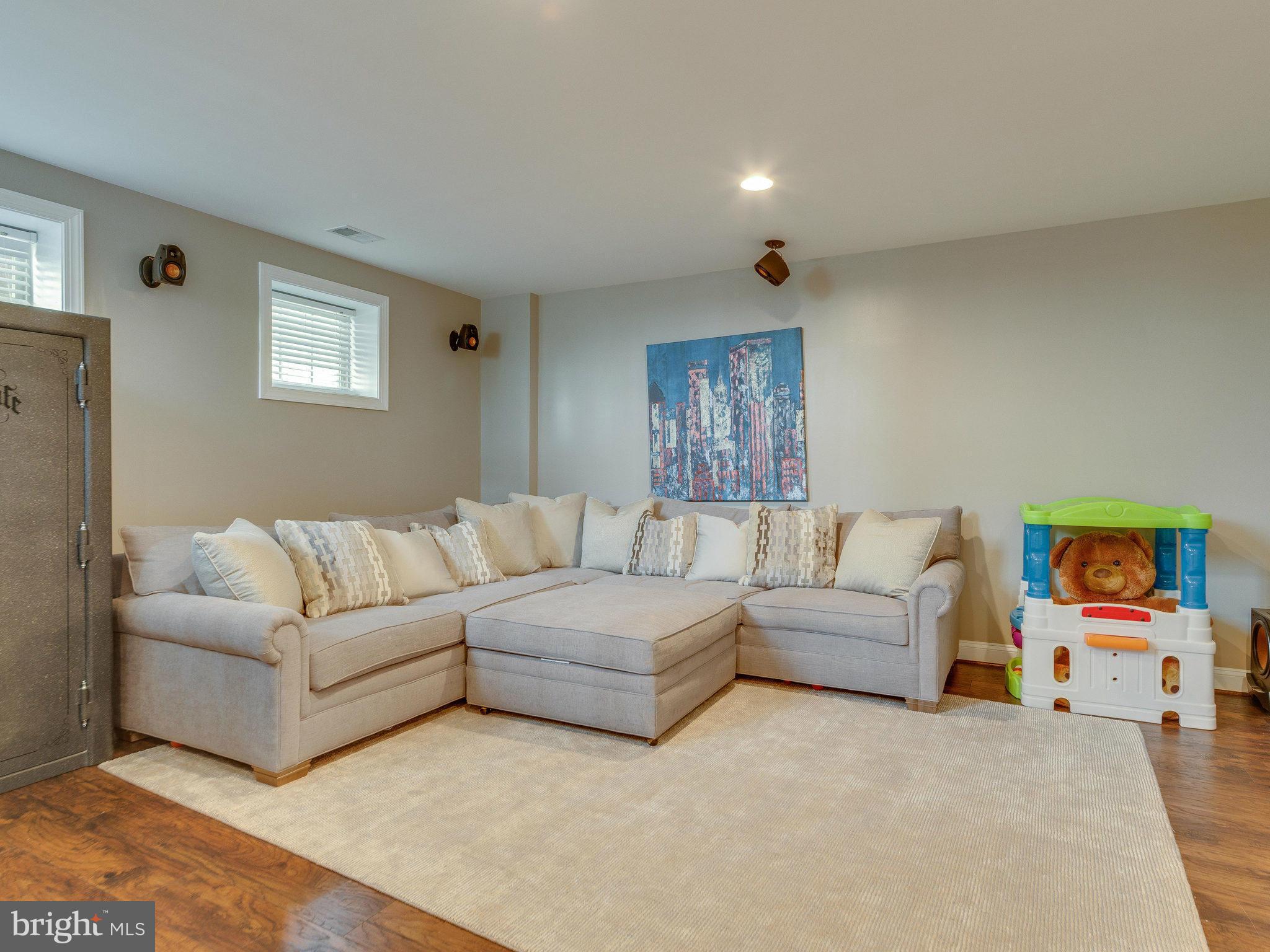 43378 Old Ryan Road Ashburn, VA 20148 - Photo 26 of 30 Family Room