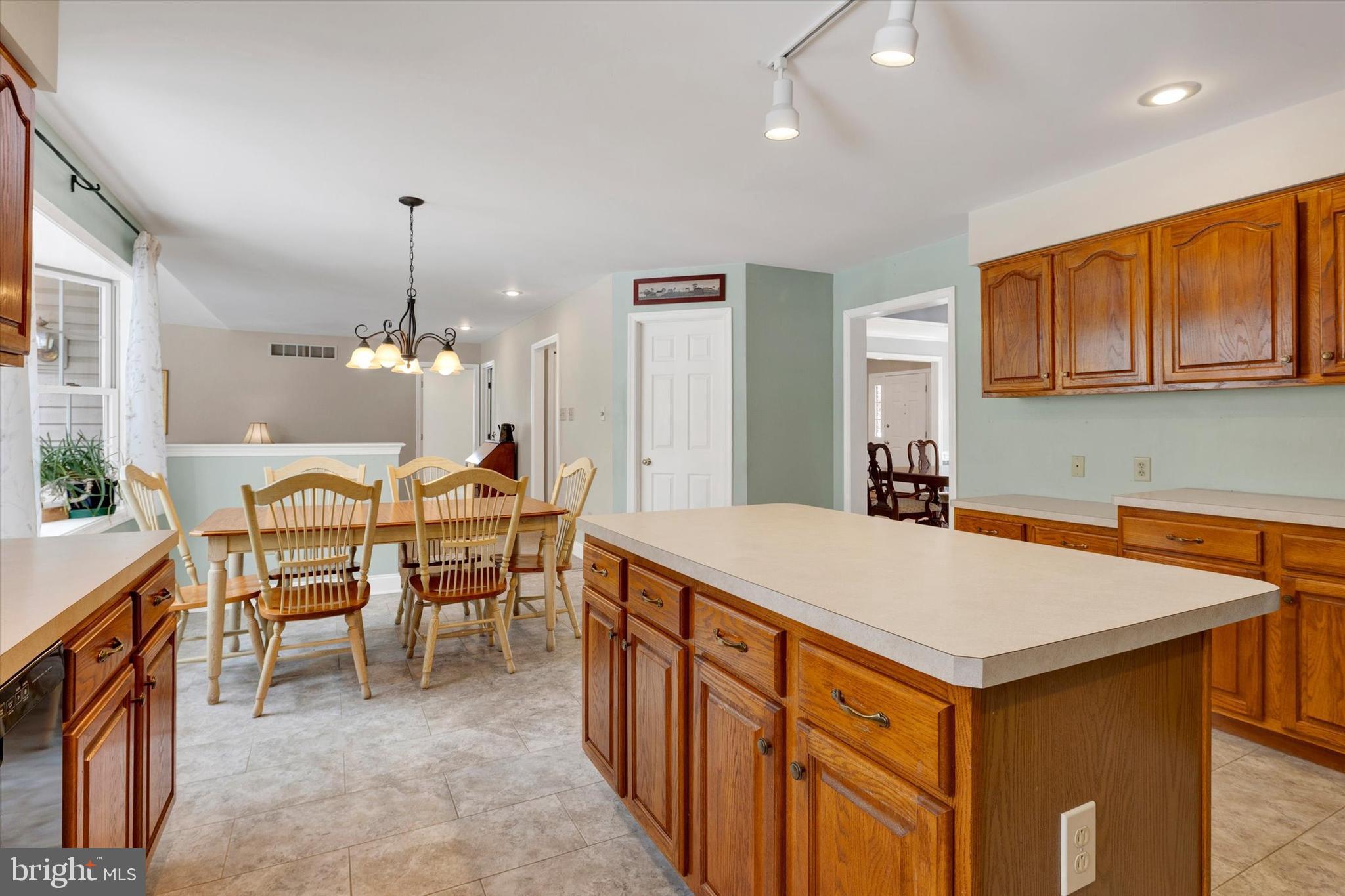 1018 Hartman Road Reading, PA 19606 - Photo 11 of 47 Kitchen
