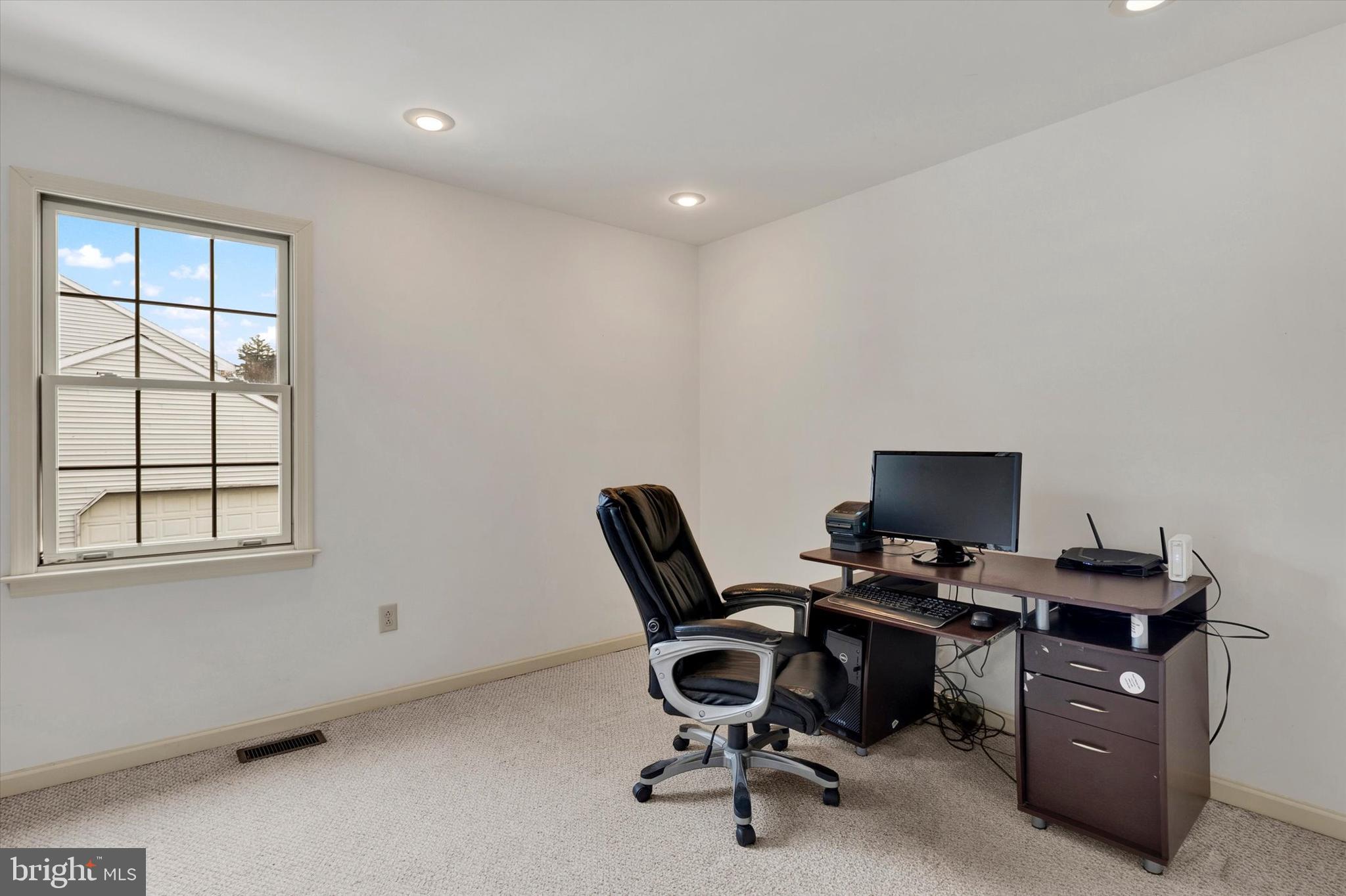 1018 Hartman Road Reading, PA 19606 - Photo 18 of 47 Office