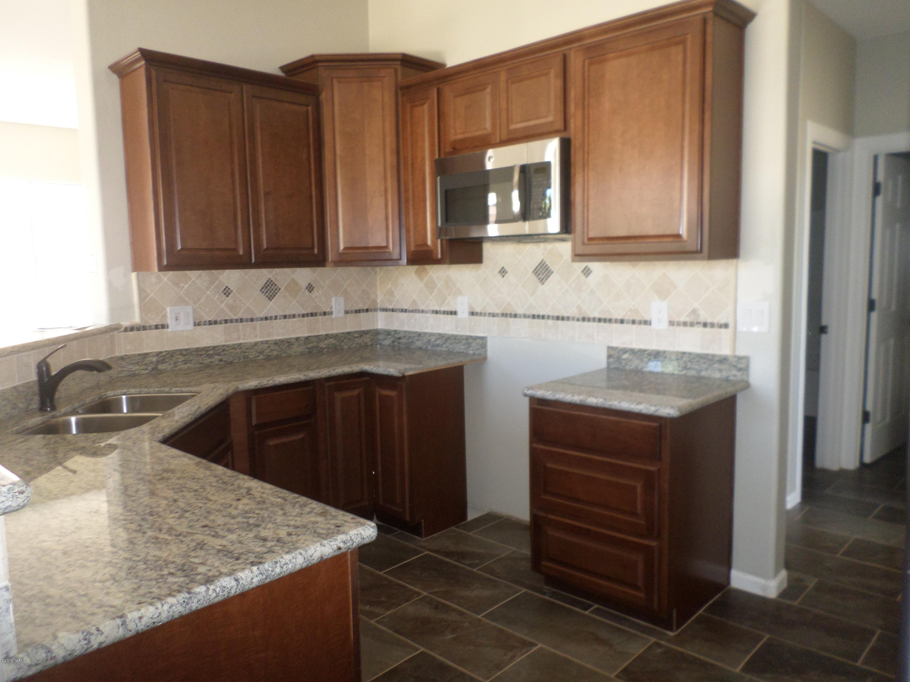 256 Tabascoe Place Tucson, AZ 85755 - Photo 7 of 24