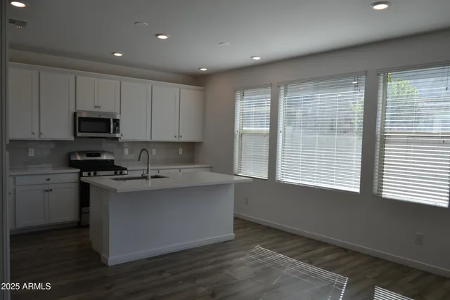 $2,895 | 4808 South Ferric, Mesa, AZ 85212