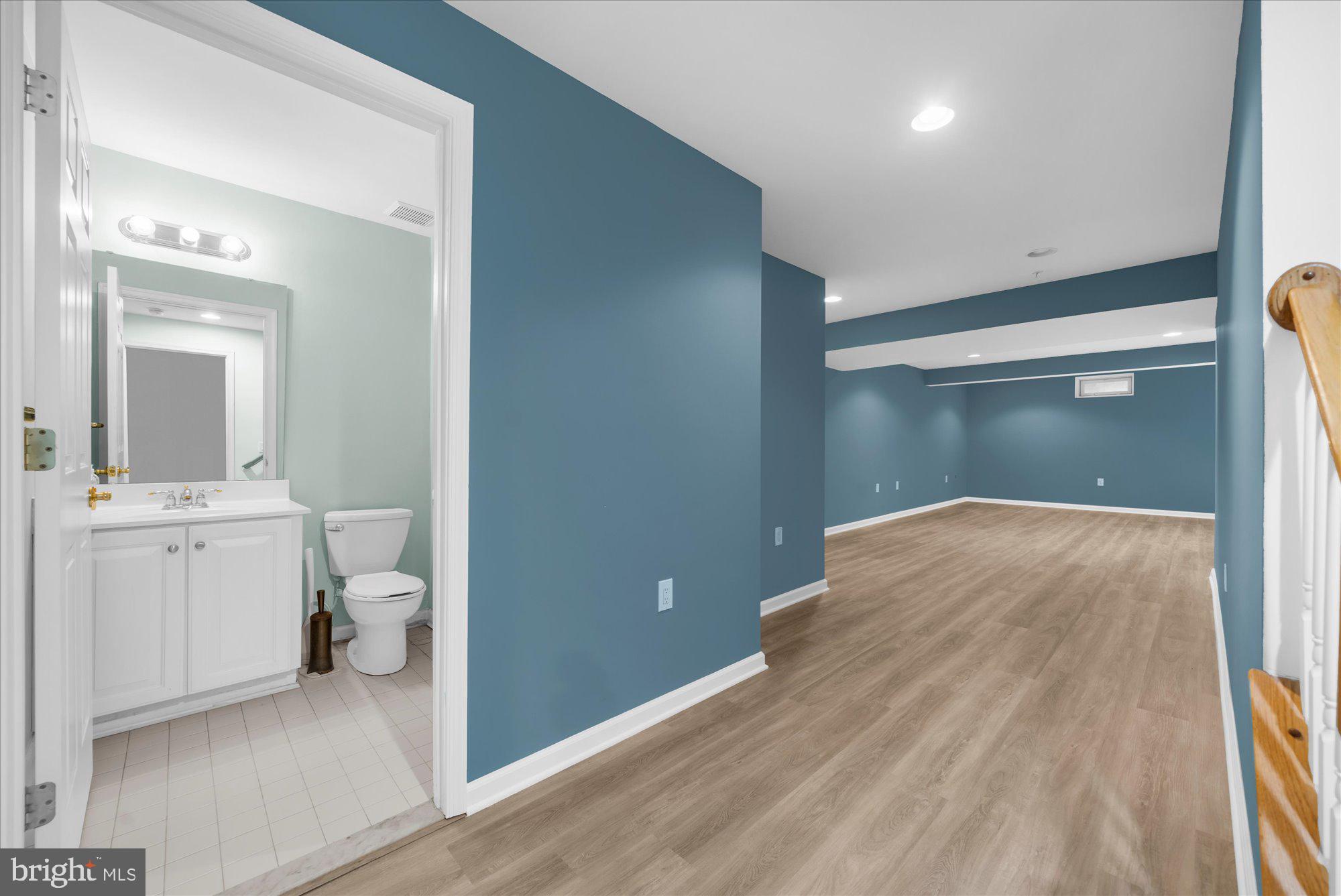 813 Geranium Drive Warrington, PA 18976 - Photo 27 of 44 a bathroom with a sink and a mirror