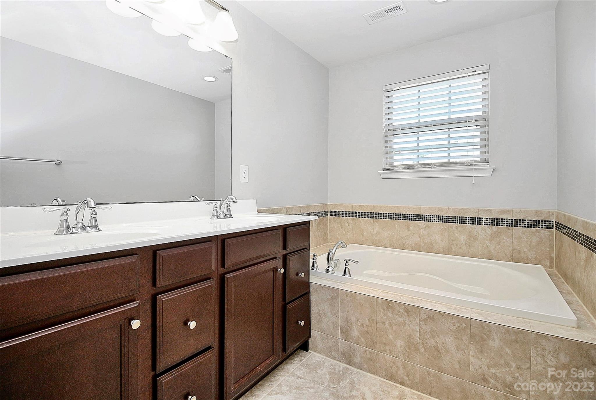 1903 Berryhill Road, Unit 6 Charlotte, NC 28208 - Photo 26 of 31 Gallery Image 26