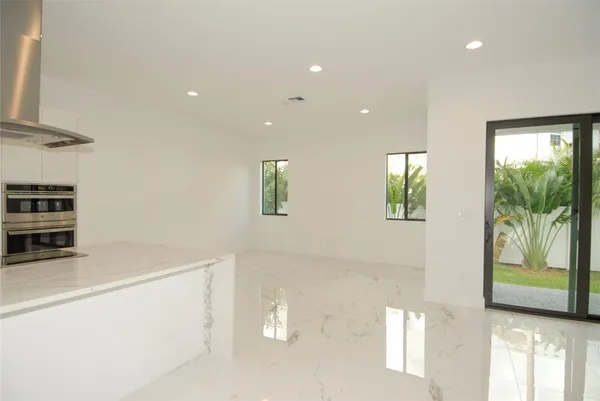 $6,750 | 1435 Southwest 23rd Street, Fort Lauderdale, FL 33315