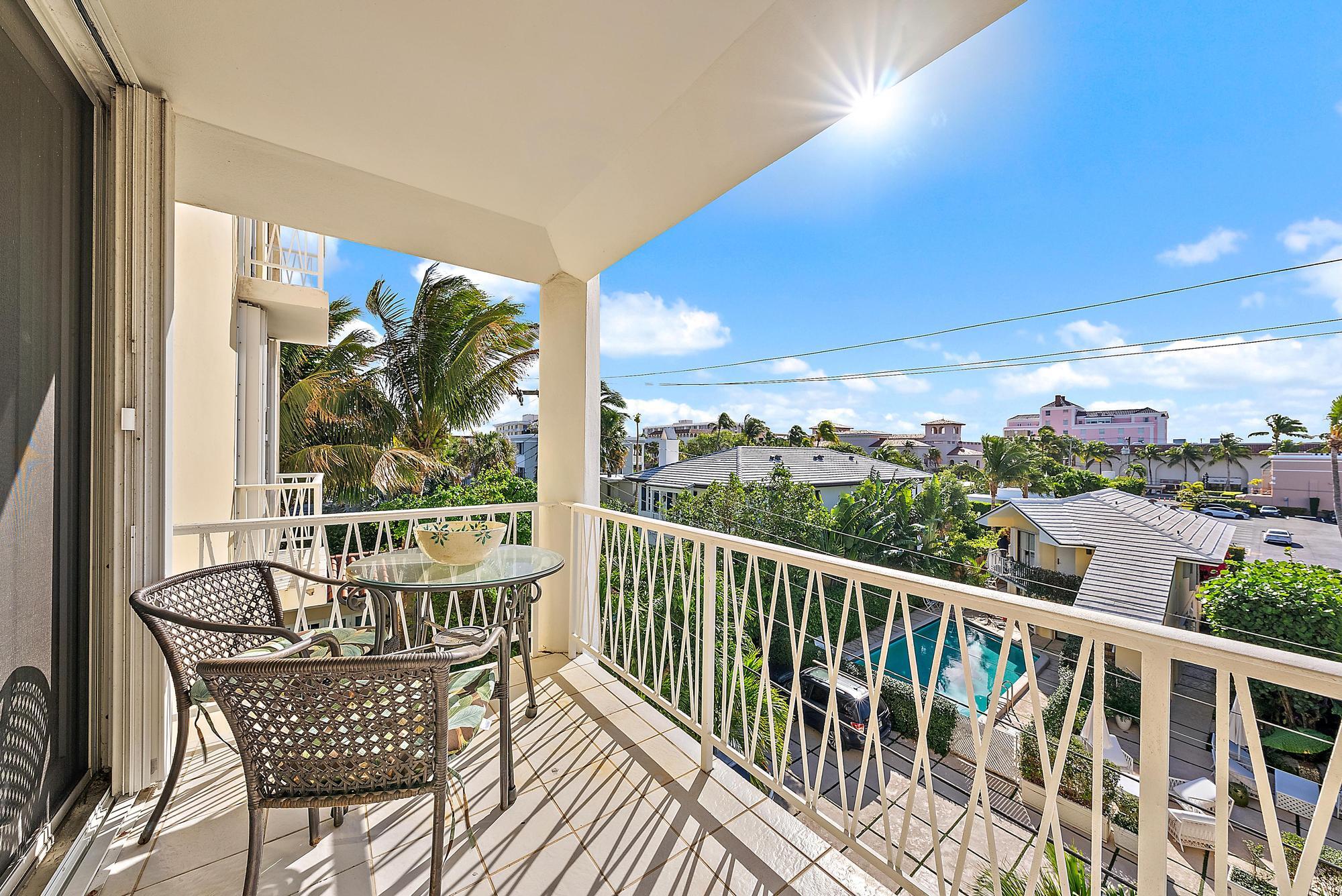 170 Chilean Avenue, Unit 4B Palm Beach, FL 33480 - Photo 17 of 25 Balcony view