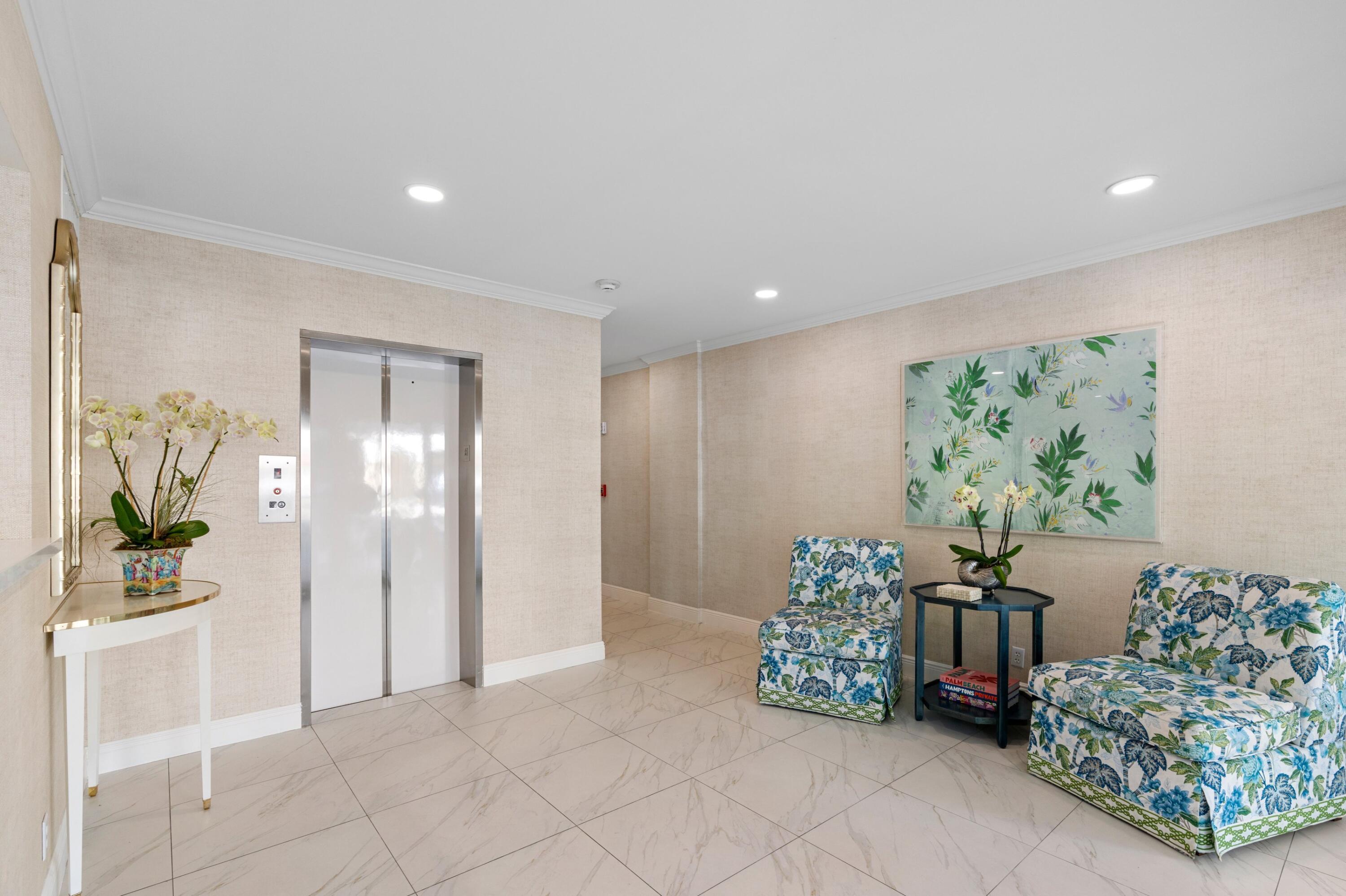 170 Chilean Avenue, Unit 4B Palm Beach, FL 33480 - Photo 22 of 25 Lobby entrance