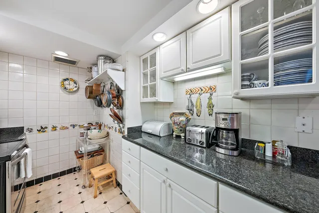 $12,500 | 170 Chilean Avenue, Unit 4B, Palm Beach, FL 33480