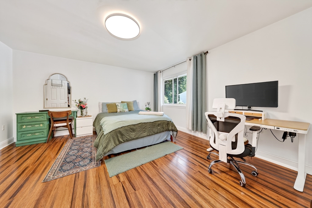 1 Beal's Cove Road, Unit D Hingham, MA 02043 - Photo 14 of 28