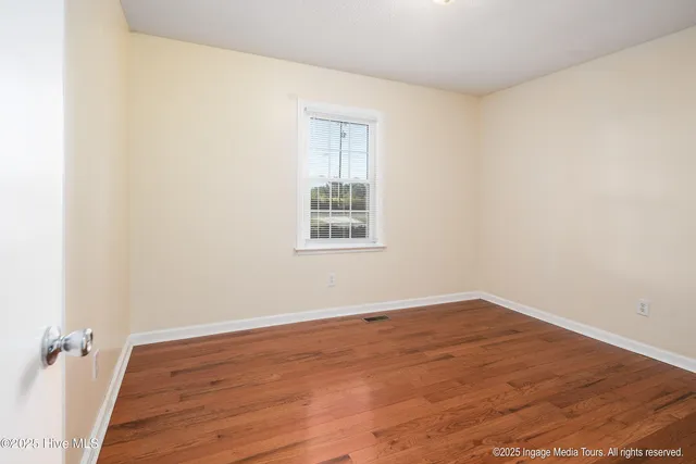 $199,000 | 305 British Road, Kinston, NC 28501