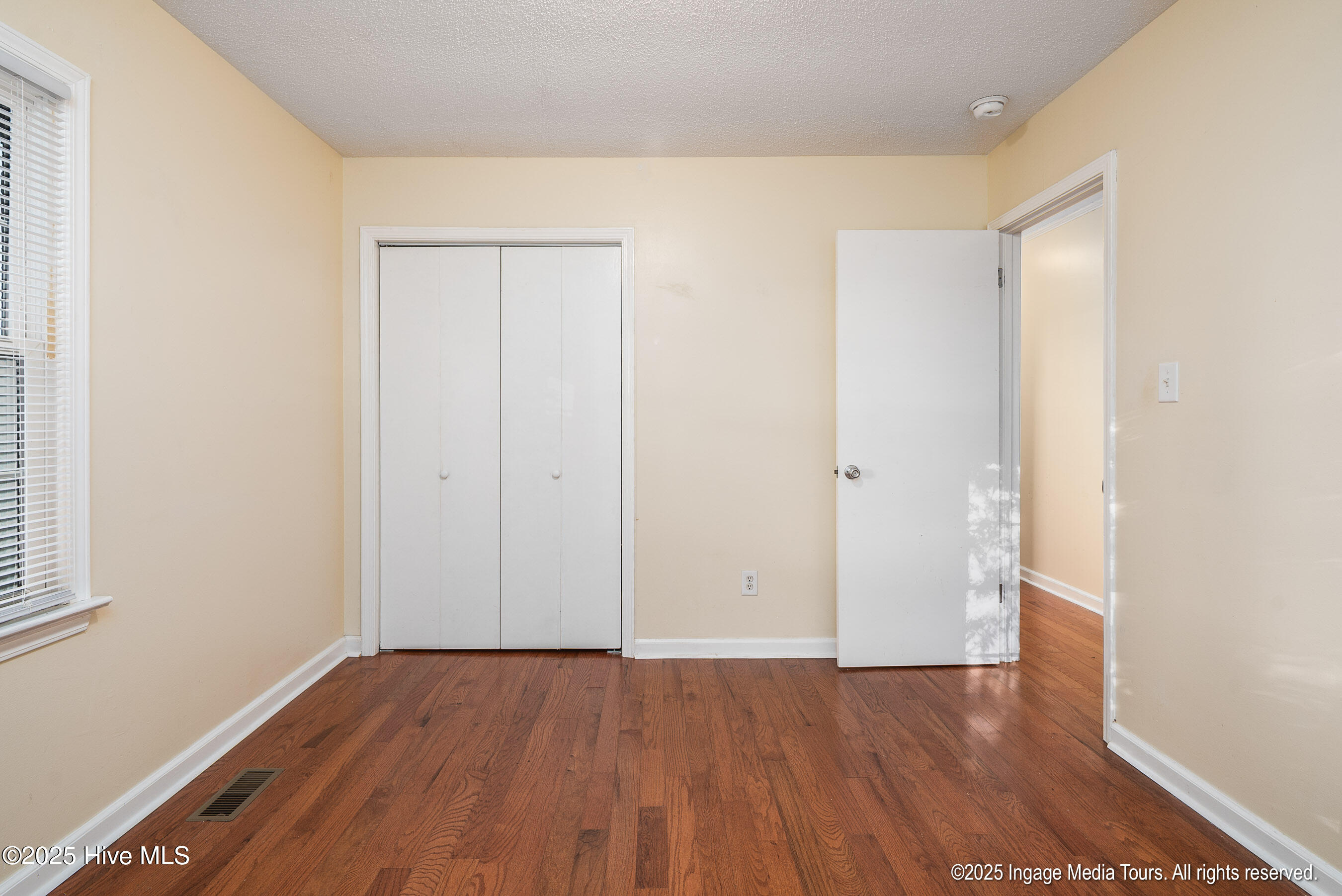 305 British Road Kinston, NC 28501 - Photo 17 of 30 20251006 MLS S_Nilsen 305 British Rd Kin