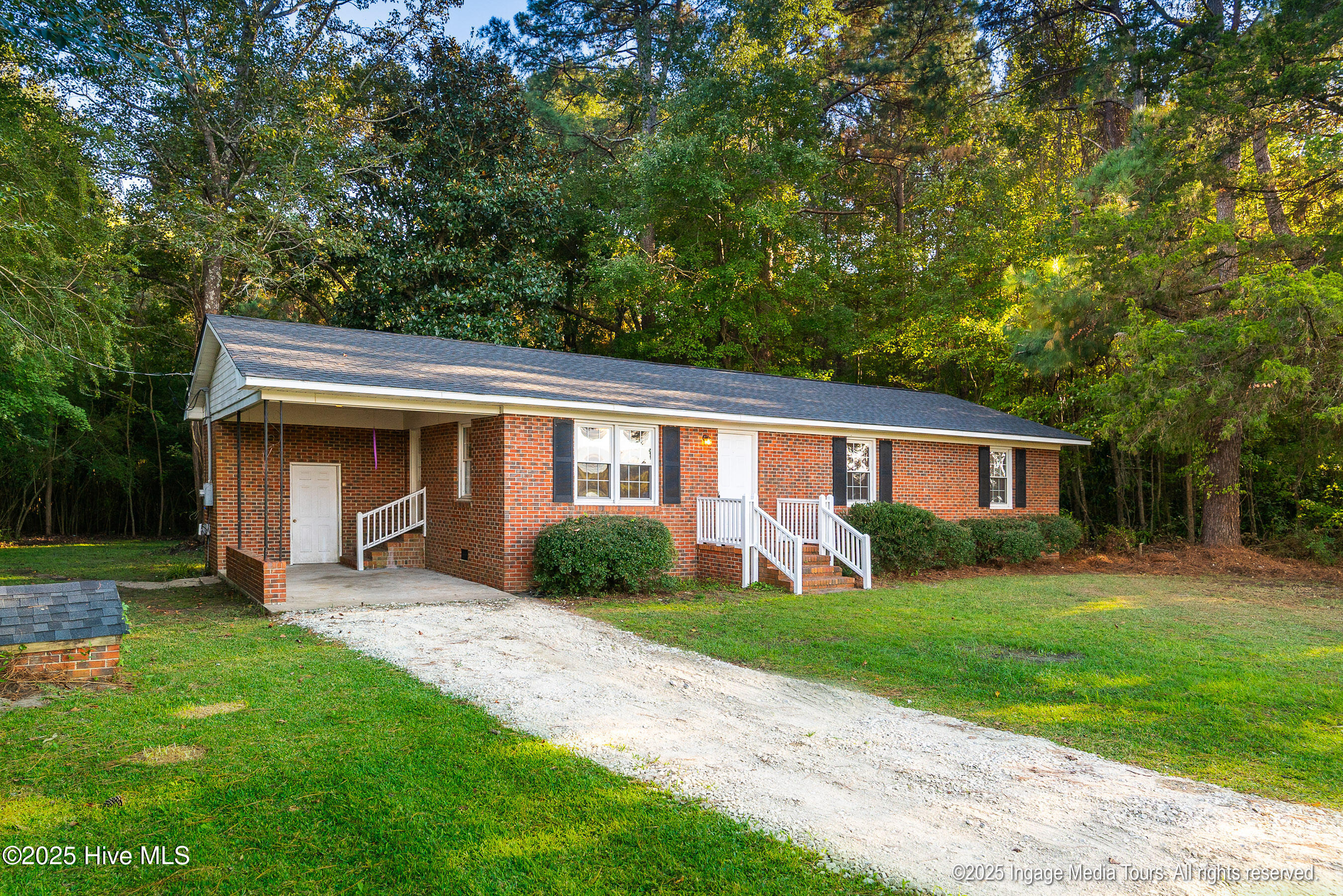 305 British Road Kinston, NC 28501 - Photo 24 of 30 20251006 MLS S_Nilsen 305 British Rd Kin