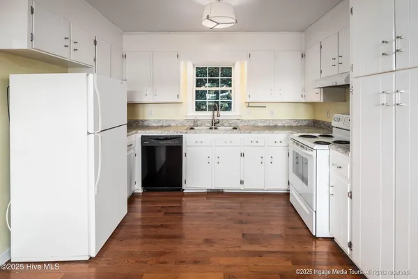 $189,900 | 305 British Road, Kinston, NC 28501