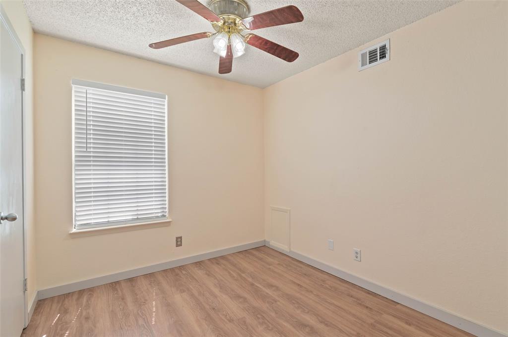 700 West Collins Street Denton, TX 76201 - Photo 29 of 36