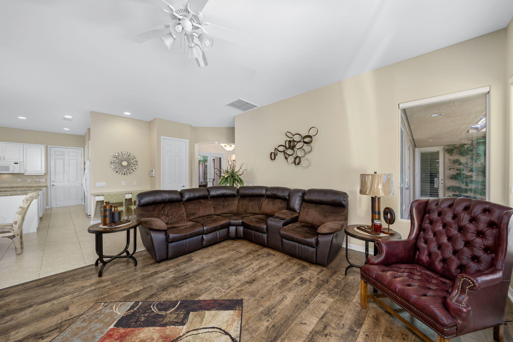 1 Orleans Road Rancho Mirage, CA 92270 - Photo 22 of 50 a living room with furniture
