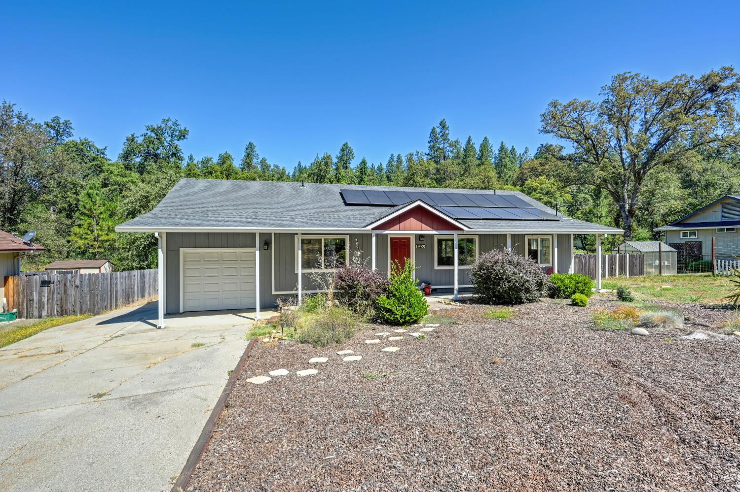 11250 Ball Road Grass Valley, CA 95949 - Photo 4 of 44