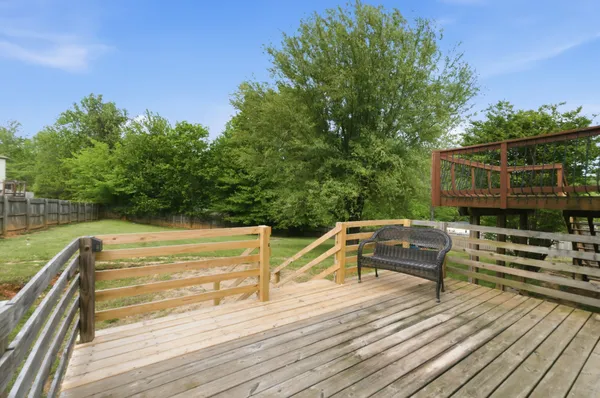 $395,000 | 1353 Mountain Way, Clarksville, TN 37043