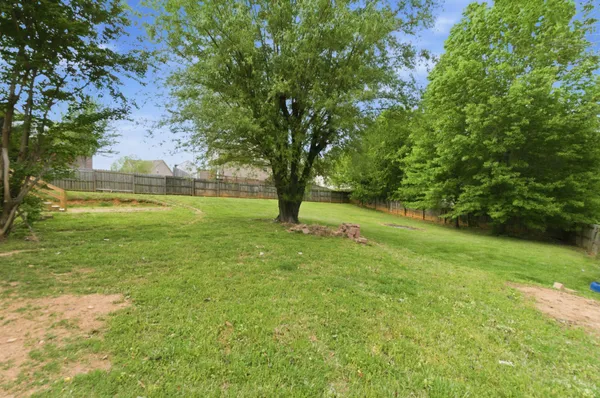 $395,000 | 1353 Mountain Way, Clarksville, TN 37043